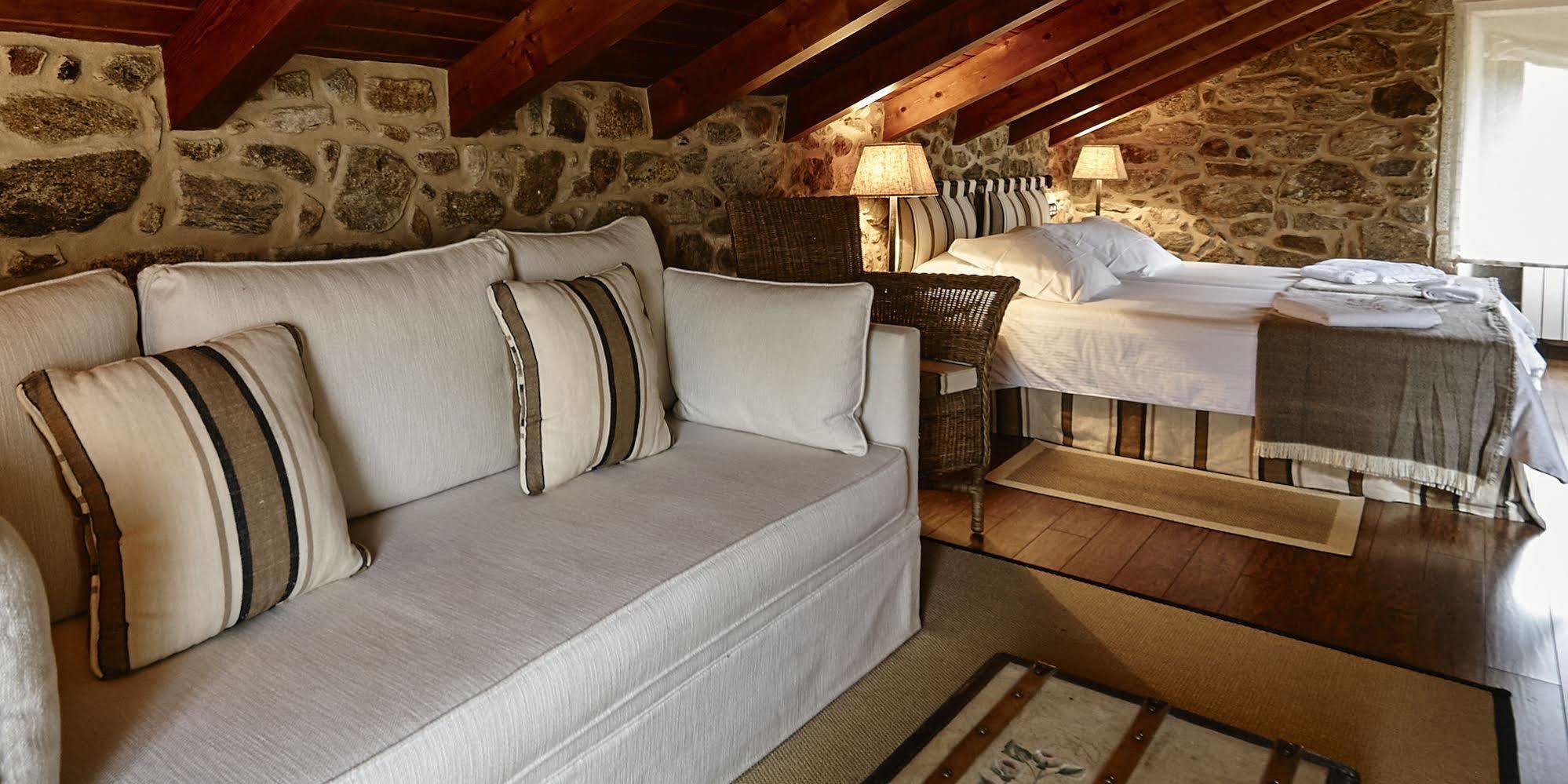 Hotel Rustico Lugar Do Cotarino カマリーニャス エクステリア 写真